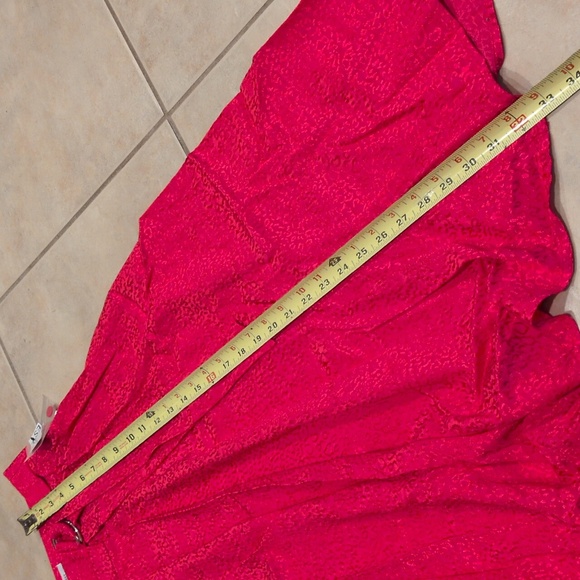 Nine West Asymmetrical Hot Pink Skirt Size Medium NWT - Picture 5 of 5